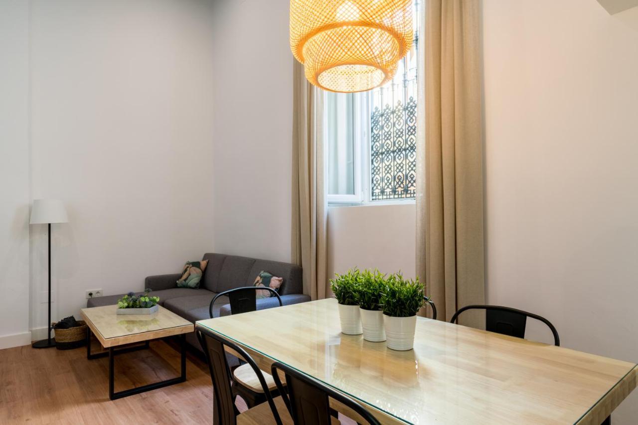 Apartamentos Leoncillos Sevilla Dış mekan fotoğraf