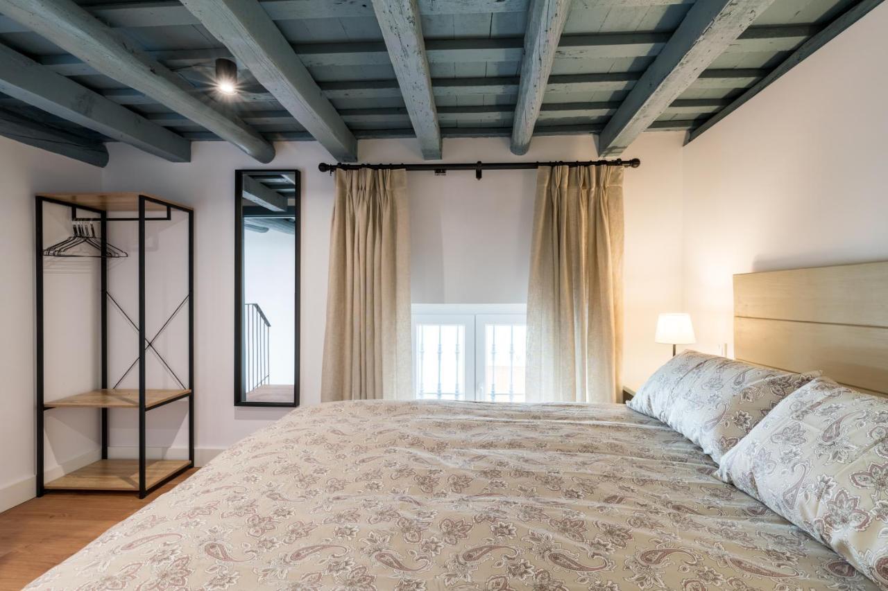 Apartamentos Leoncillos Sevilla Dış mekan fotoğraf