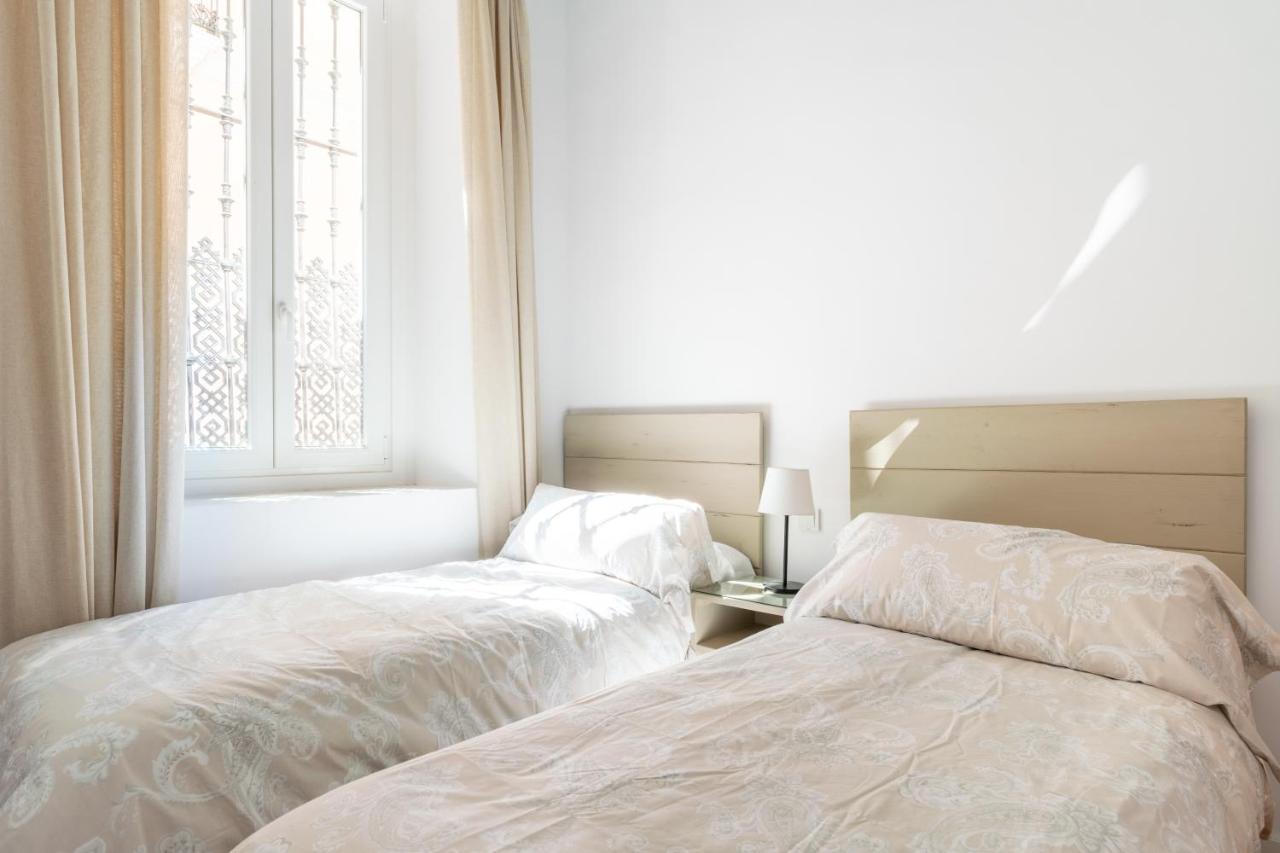 Apartamentos Leoncillos Sevilla Dış mekan fotoğraf